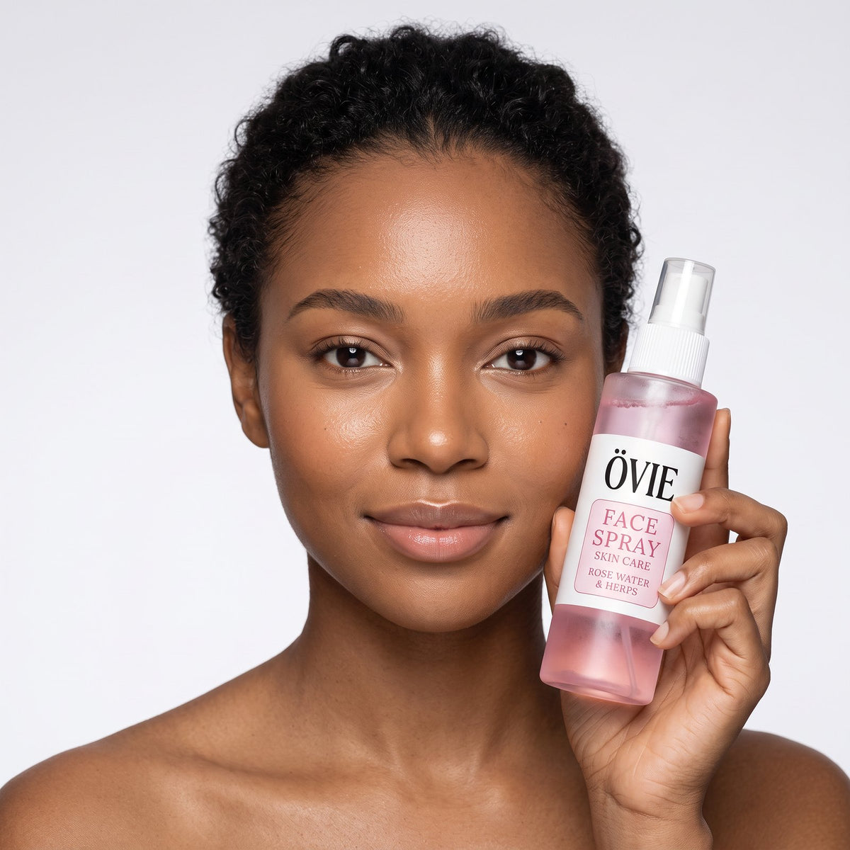 ÖVIE Hydrating Face Mist 1